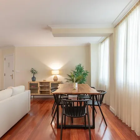 Akomodat En En El Centro De Con Parking * Bilbao