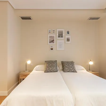 Akomodat En En El Centro De Con Parking * בילבאו