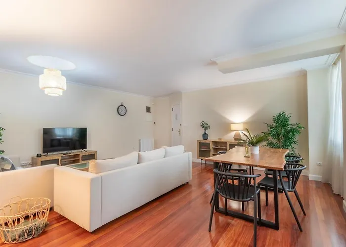 Apartament Akomodat En En El Centro De Con Parking