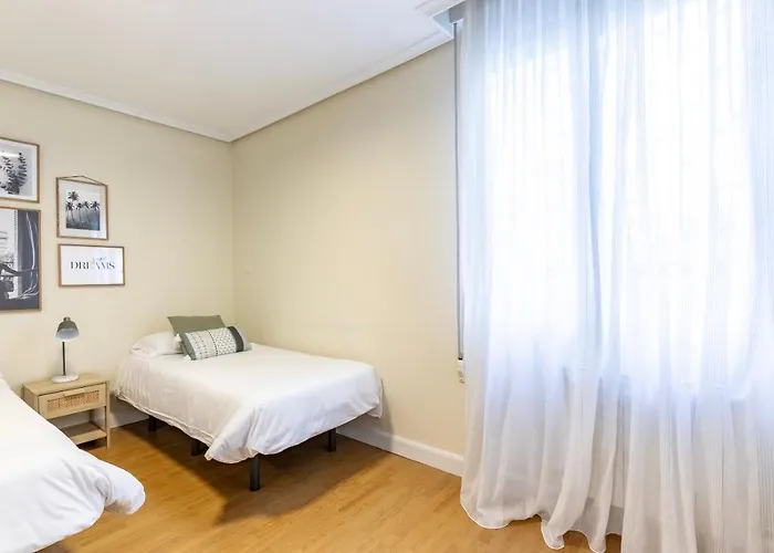 Akomodat En En El Centro De Con Parking *