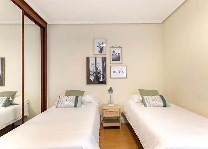 Apartament Akomodat En En El Centro De Con Parking *