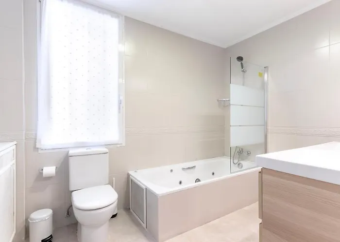 Akomodat En En El Centro De Con Parking