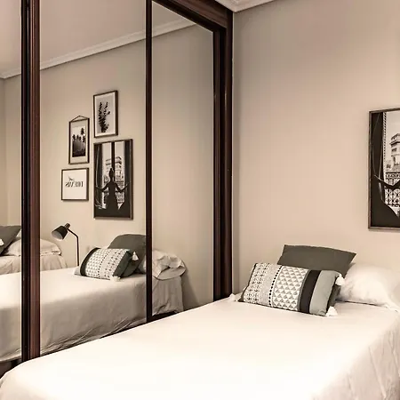 Akomodat En En El Centro De Con Parking * Bilbao