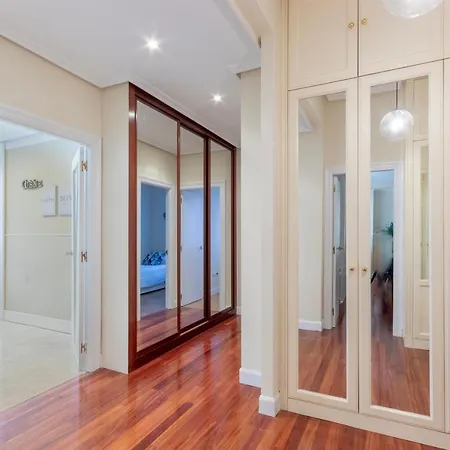 Akomodat En En El Centro De Con Parking