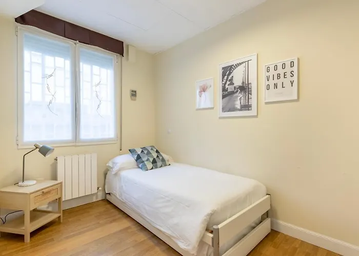 Akomodat En En El Centro De Con Parking *